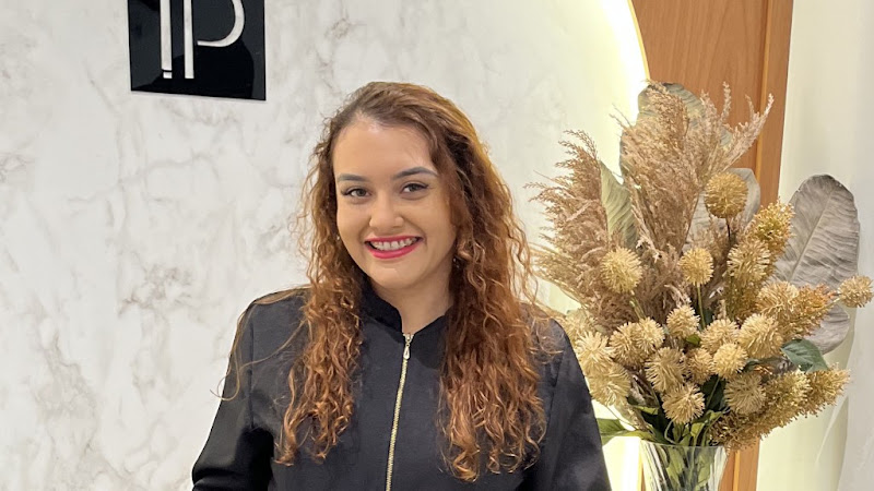 Foto 2 de Dra Aline M Camargo - Dentista Estética
