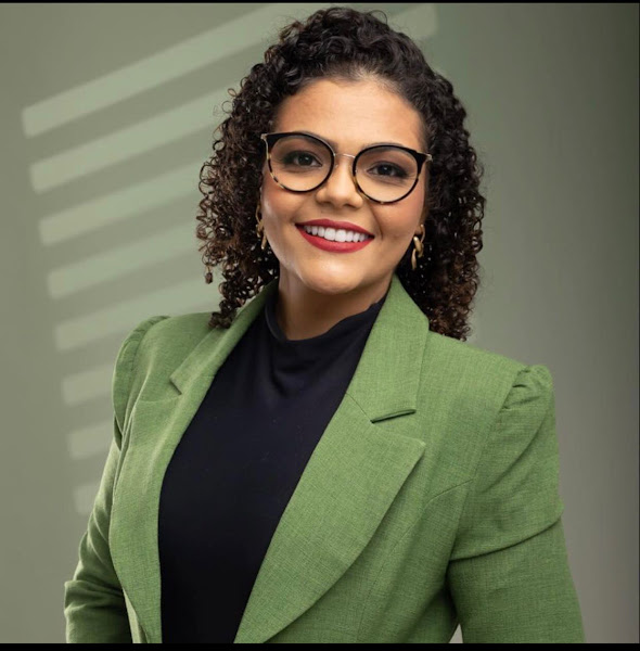 Foto 3 de Dra Aline Milagre