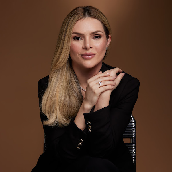 Foto 2 de Dra. Aline Prado - Dermatologista - São José dos Campos