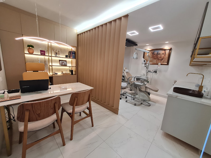 Foto 2 de Dra. Aline Táthila