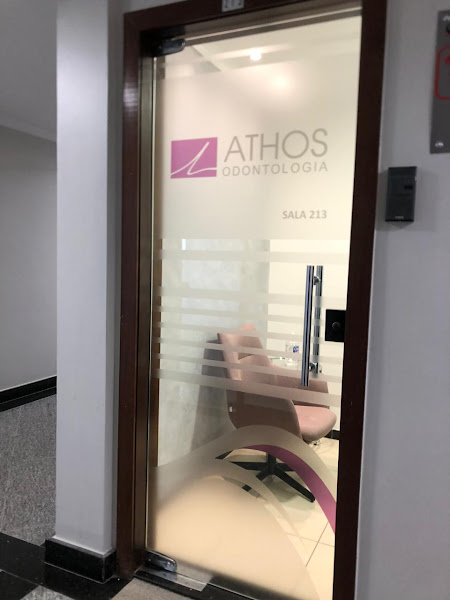 Foto 3 de Dra. Aline Terr - Athos Odontologia Especializada