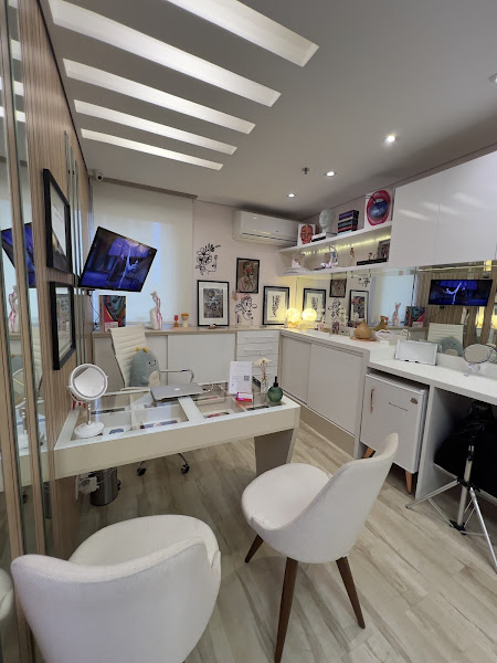 Foto 2 de Dra. Aline Trombini