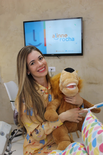 Foto 2 de Dra. Alinne Rocha - Dentista de Bebês, Crianças, Adolescentes, Adultos