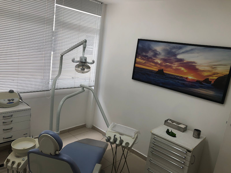 Foto 8 de Dra. Allana Santos - Cirurgiã-Dentista