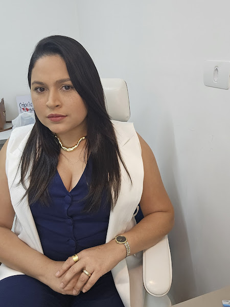 Foto 2 de Dra Alline Reis Dantas