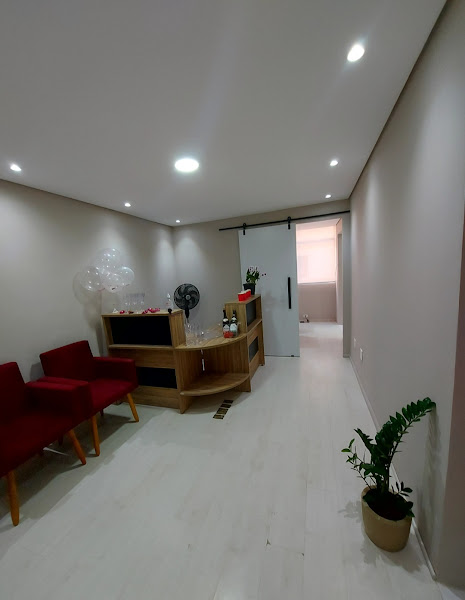 Foto 2 de Dra. Amanda Amaral Odontologia Personalizada USP