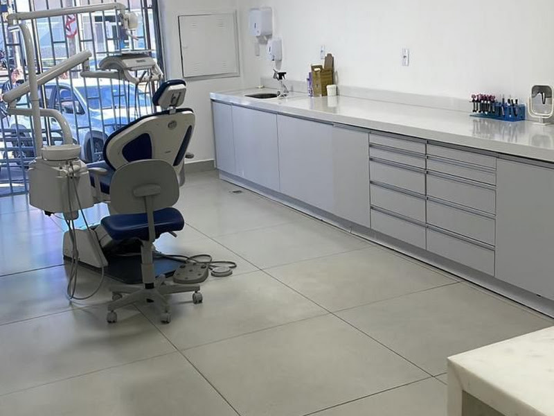 Foto 2 de Dra. Amanda Borges | Dentista 24 Horas em Goiânia