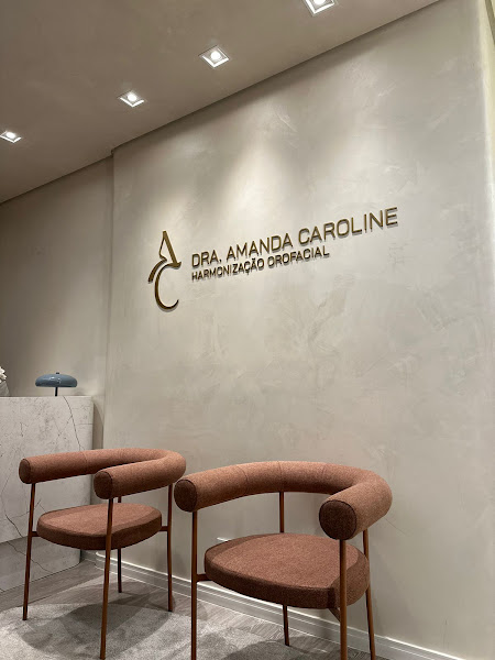 Foto 3 de Dra. Amanda Caroline | CLINICA AC HARMONIZAÇÃO OROFACIAL