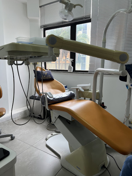 Foto 2 de Dra Amanda Carvalho Cirurgiã-Dentista