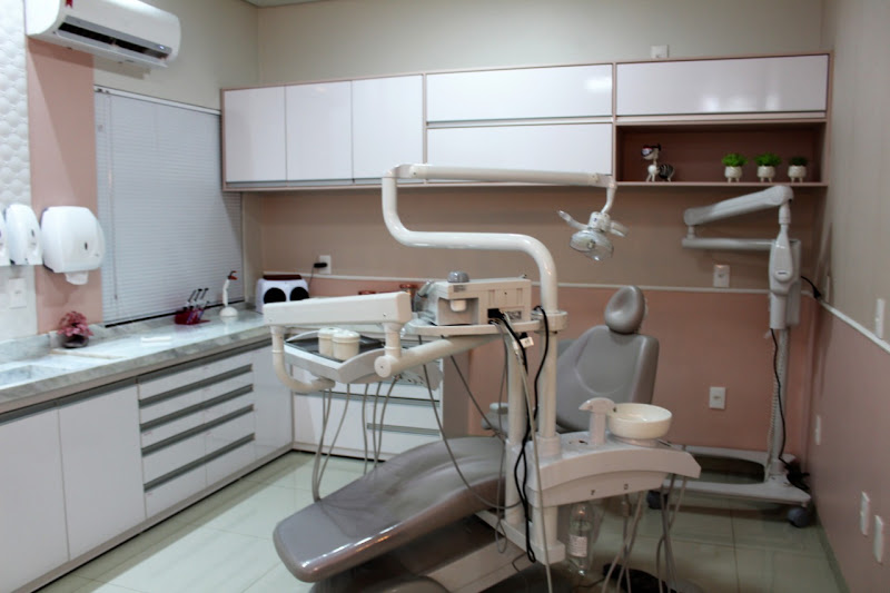 Foto 3 de Dra. Amanda Cavalcante - Dentista em Palmas (TO)