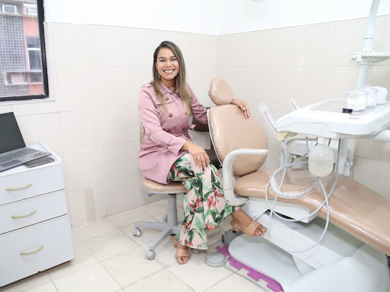 Foto 3 de Dra Amanda da Fonte Coelho | Harmonização Orofacial | Botox | Bioestimuladores de Colágeno | Dentista em Recife