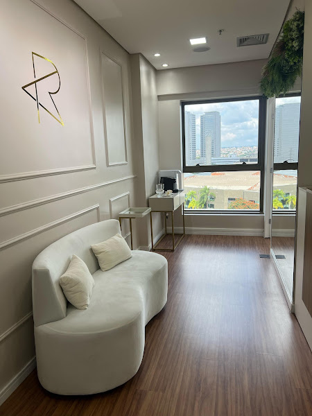 Foto 3 de Dra. Amanda Da Ros Harmonização Facial LTDA