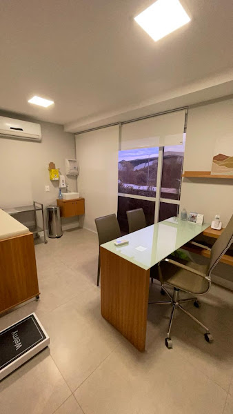 Foto 2 de Dra. Amanda Durval