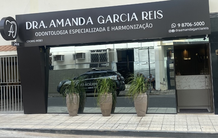 Foto 3 de Dra. Amanda Garcia Reis Dentista 24h