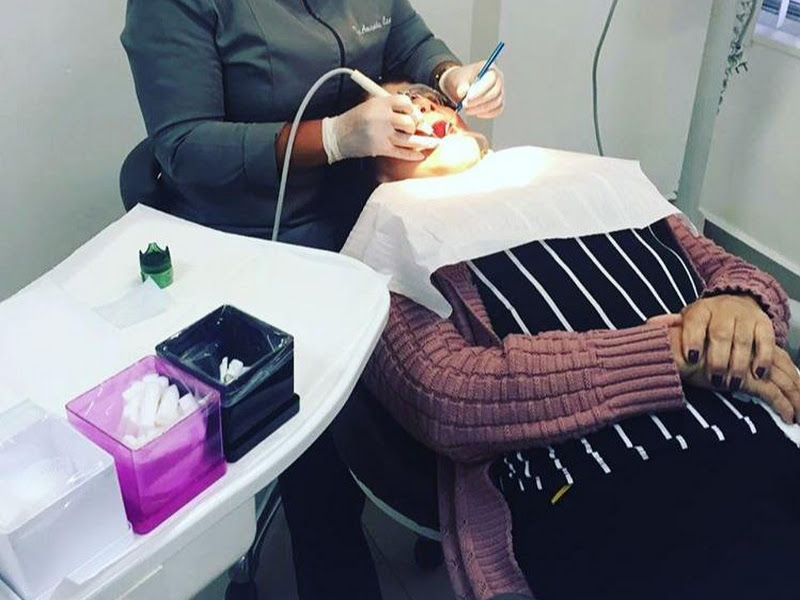 Foto de Dra. Amanda Lemos