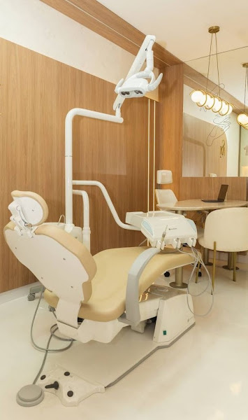 Foto 2 de Dra Amanda Lopes- Dentista