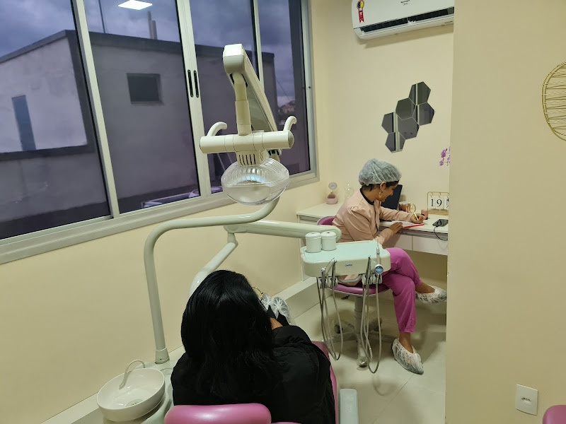 Foto 2 de Dra. Amanda Lopes e Dra. Erika Zuin - Odontologia I Dentista I Estomatologista I Endodontista