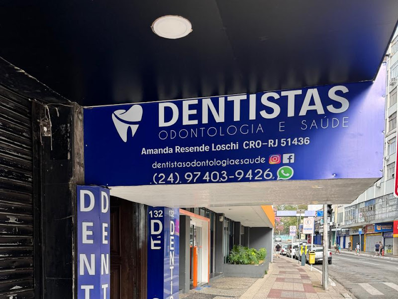 Foto de Dra. Amanda Loschi - Dentista em Volta Redonda e Barra Mansa