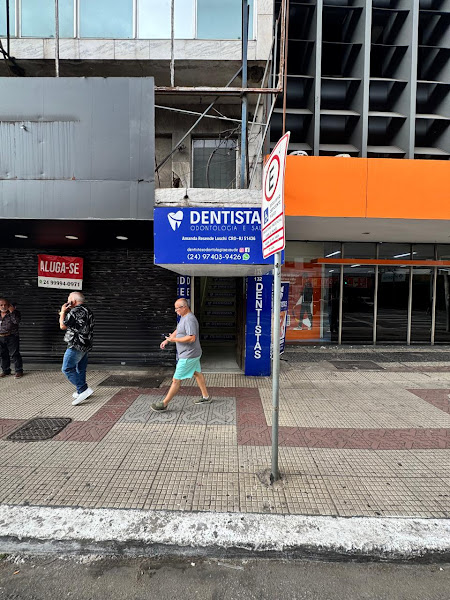 Foto 3 de Dra. Amanda Loschi - Dentista em Volta Redonda e Barra Mansa