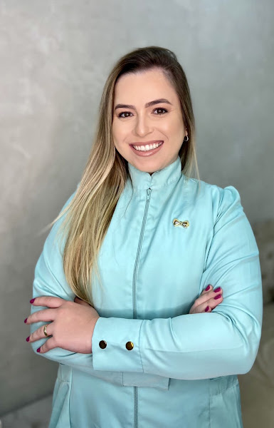 Foto 2 de Dra. Amanda Reis - Cirurgiã Dentista