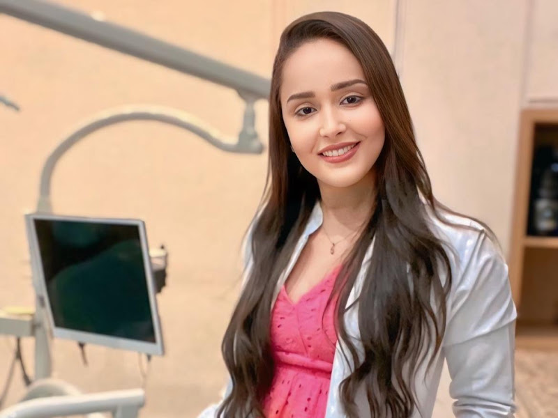 Foto 10 de Dra. Ana Carolina Azevedo - Dentista Divinópolis