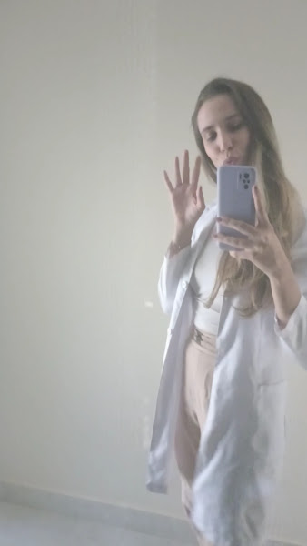 Foto 3 de Dra. Ana Carolina Ribeiro - Cirurgia e Periodontia