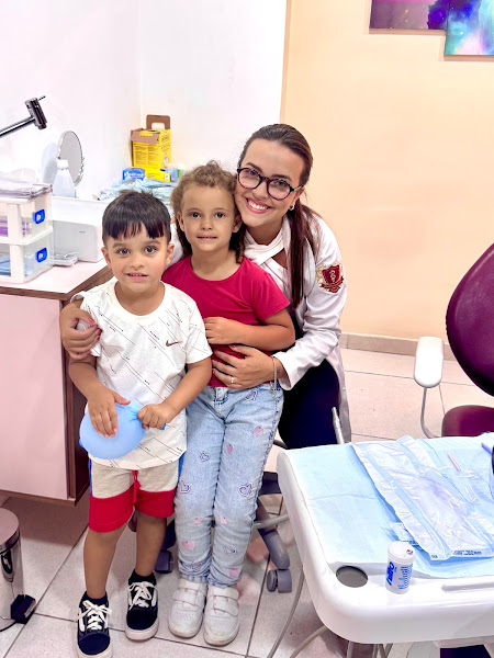 Foto 3 de Dra Ana Carolina Souza - Cirurgiã Dentista