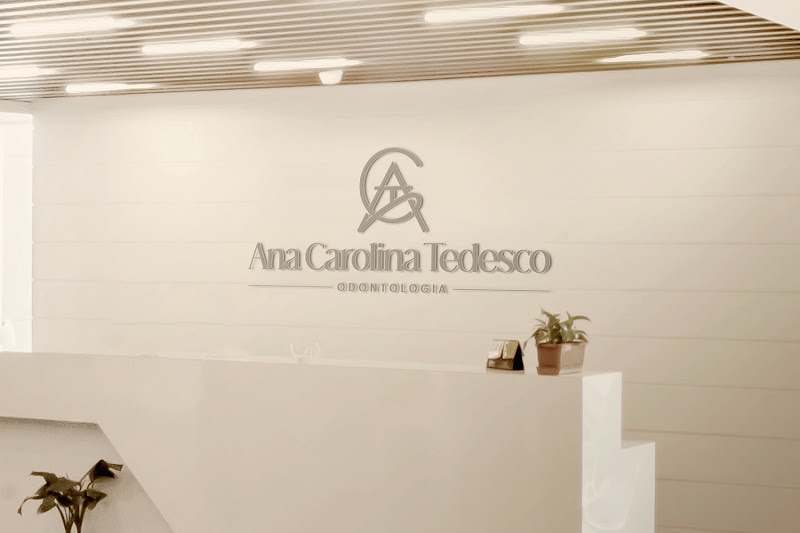 Foto 3 de Dra Ana Carolina Tedesco | Ortodontista| Invisalign | Estética Dental | Harmonização Oro Facial l Dentistal