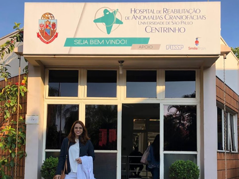 Foto 3 de Dra. Ana Cecília Lima - Odontologia Especializada