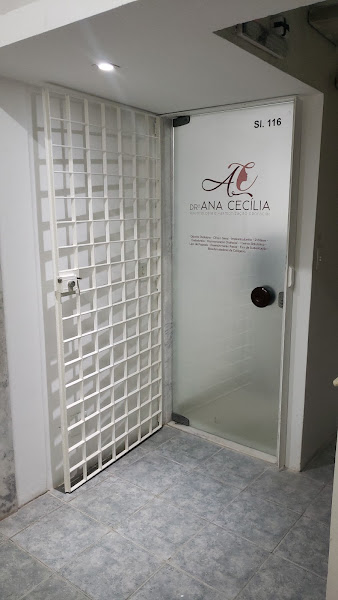 Foto 2 de Dra. Ana Cecília - Odontologia e Harmonização Orofacil