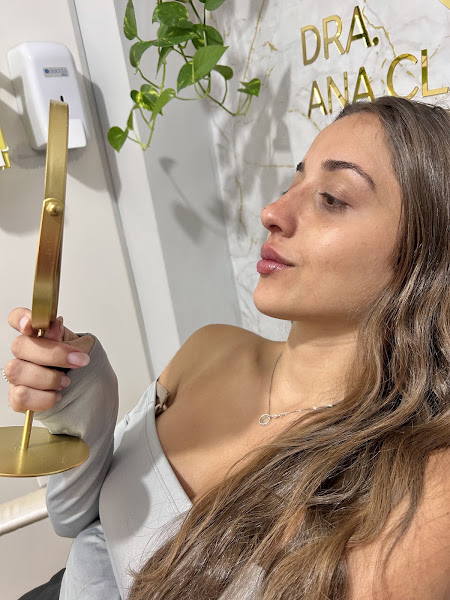 Foto 2 de Dra. Ana Clara Zanin Odontologia Estética