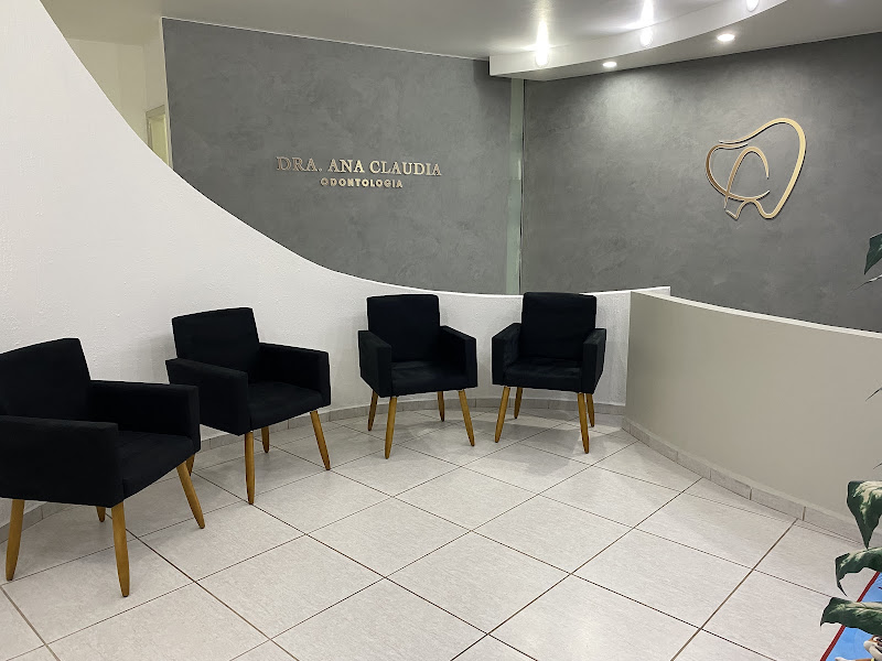 Foto 3 de Dra Ana Claudia Mauck | Dentista em São João da Boa Vista