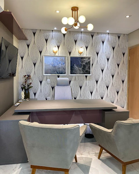 Foto 2 de Dra. Ana Cristina Eiras Previato - Dentista Rio Preto - Lente de Contato Dental - Invisalign