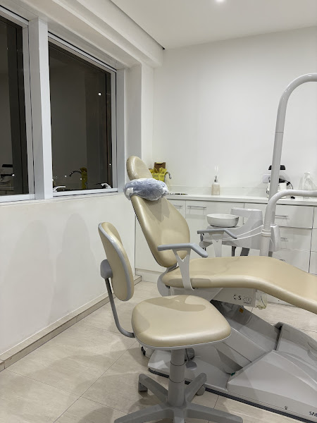 Foto 2 de Dra. Ana Flávia Souto - Dentista Protesista