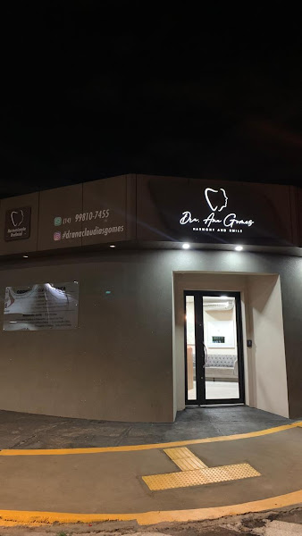 Foto 2 de Dra Ana Gomes | Cirurgiã Dentista | Facetas em resina | Mary Dota Bauru