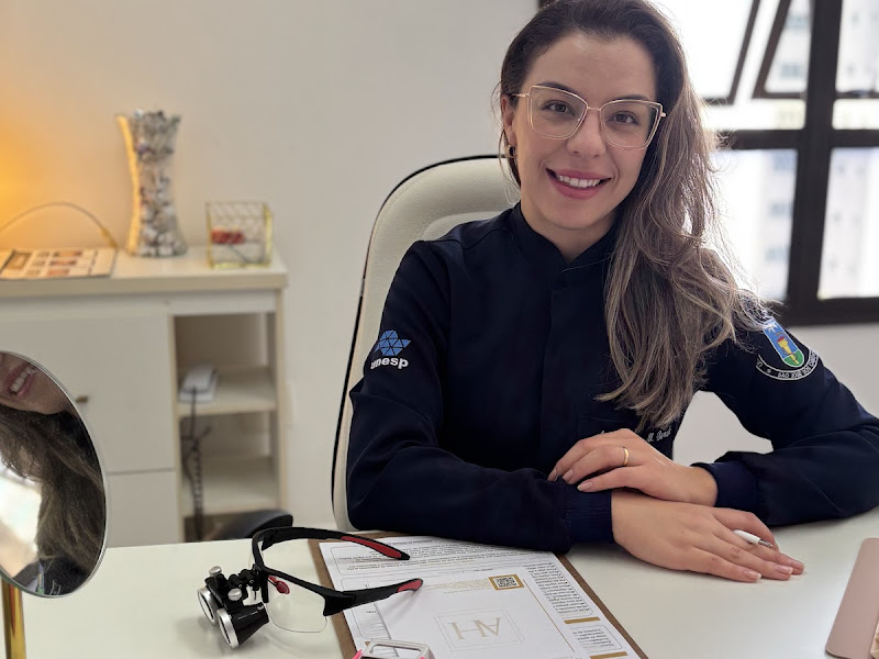 Foto de Dra. Ana Helena Moreira | Dentista