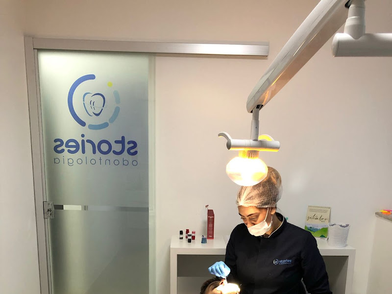 Foto 8 de Dra. Ana Laura Guimarães | Dentista Divinópolis, Odontologia Avançada, Implantes e Estética do Sorriso