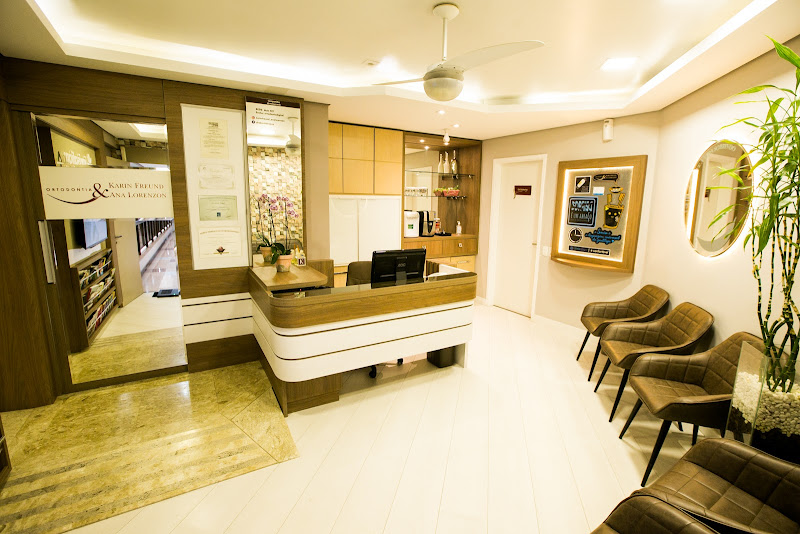 Foto 3 de Dra Ana Lorenzon e Dra Karin Freund Ortodontia