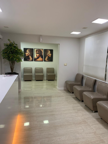 Foto 3 de Dra. Ana Lúcia Lemos