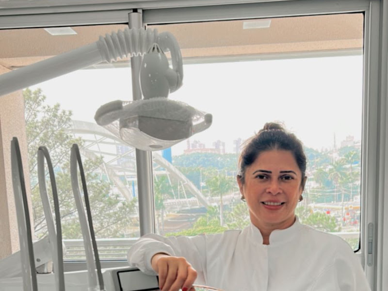 Foto 2 de Dra. Ana Lúcia Souza de Oliveira