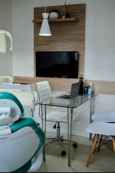 Foto 3 de Dra. Ana Luiza Machado