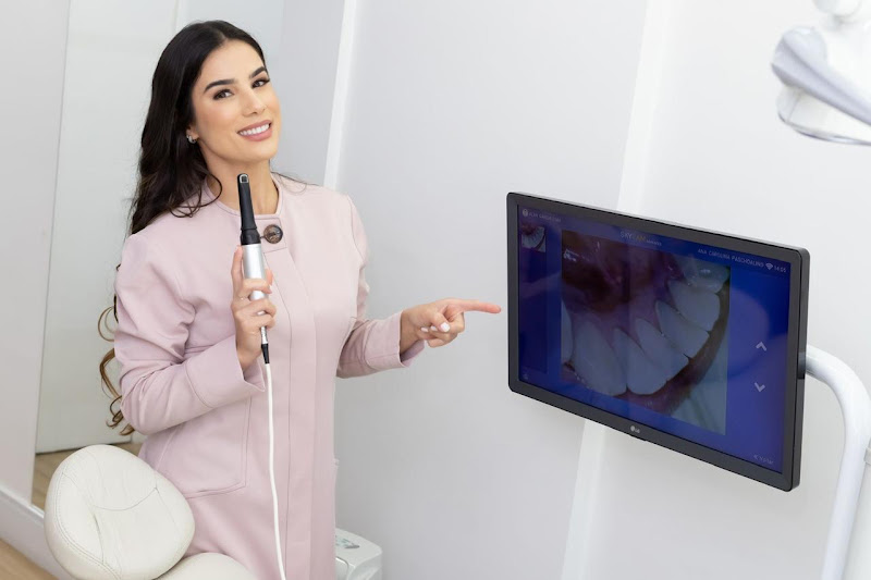 Foto 2 de Dra. Ana Paschoalino Odontologia Estética