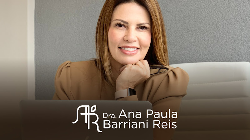 Foto 2 de Dra. Ana Paula Barriani Reis - Implantes Dentários, Próteses fixas e Harmonização orofacial
