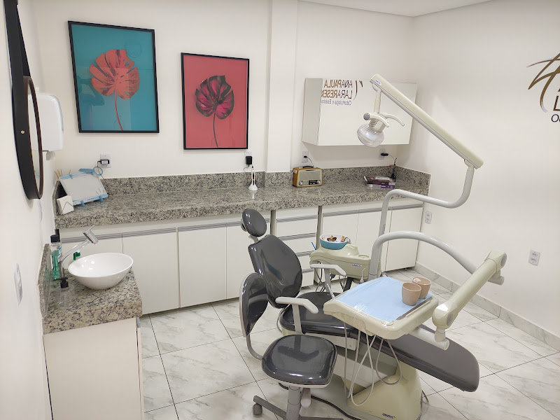 Foto 3 de Dra. Ana Paula Lara Resende Odontologia e Estetica Facial