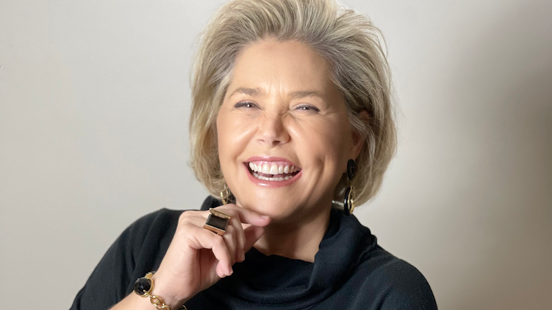 Foto 2 de Dra. Ana Paula Sorrentino | Lâminas de Porcelana | Implantes e Próteses - Três Figueiras, Porto Alegre