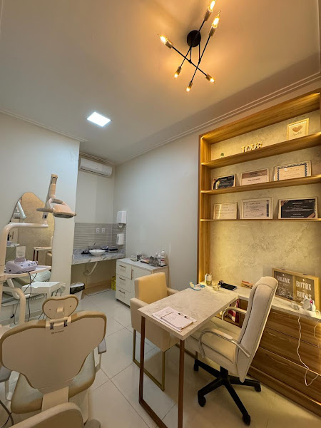 Foto 3 de Dra. Ananda Coutinho - Harmonização Facial