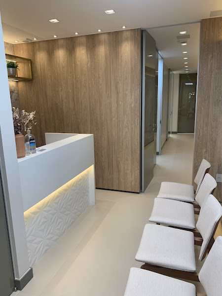 Foto 2 de Dra. Andrea Nogueira - Odontologia - Brasília / DF