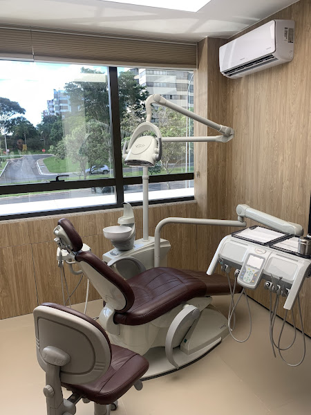 Foto 3 de Dra. Andrea Nogueira - Odontologia - Brasília / DF