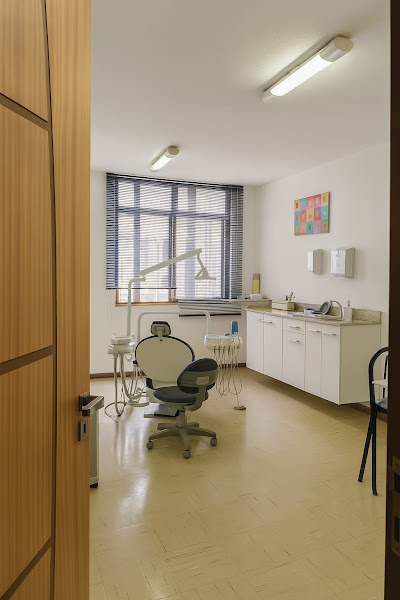 Foto 3 de Dra. Andréia Piassi | Endodontia BH