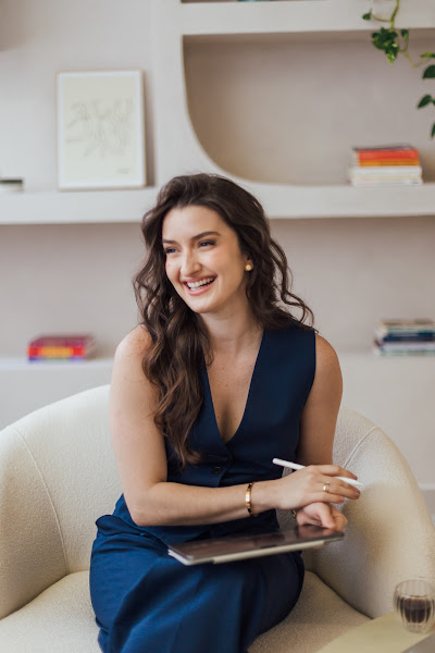 Foto 2 de Dra. Andressa Faria - Odontologia Estética e Reabilitação Oral - CROMG 58.904